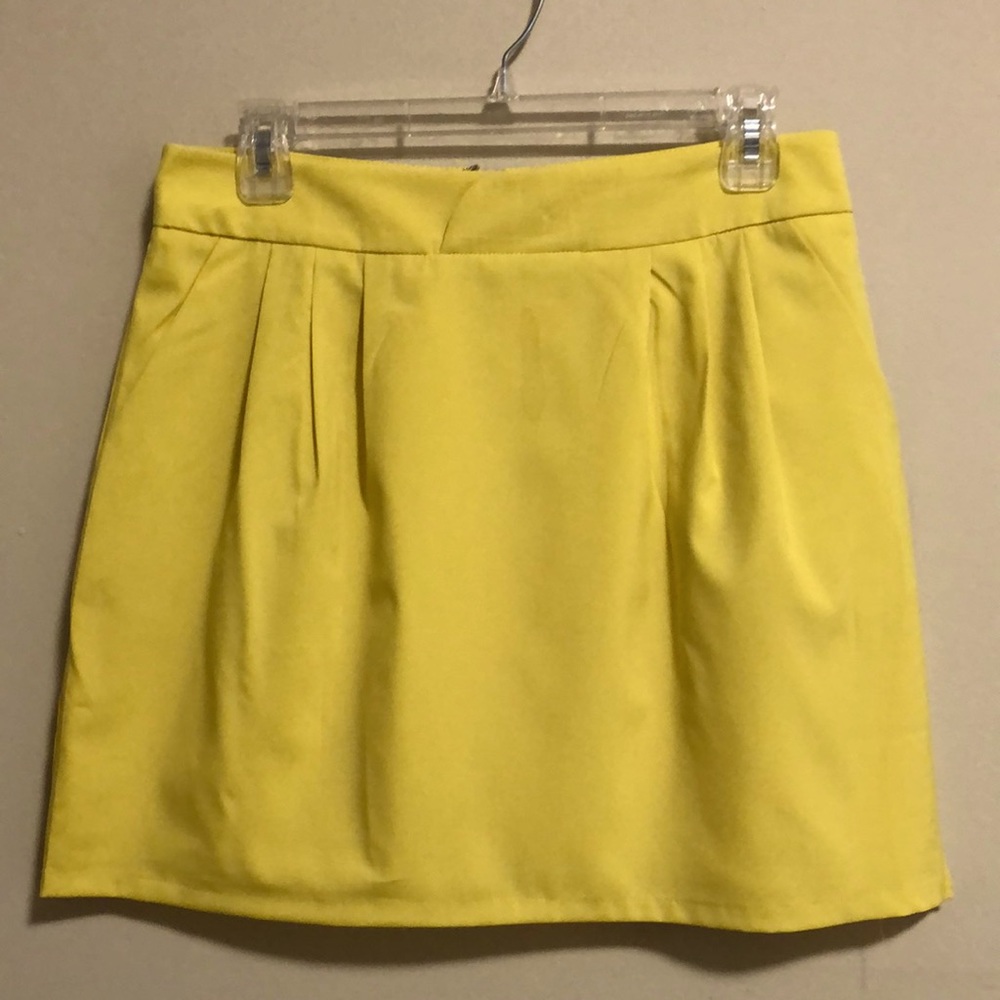 Francesca’s Collection Annabella Skirt Yellow Mini SZ M